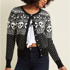 Hell Bunny happy skull-idays cardigan in snow